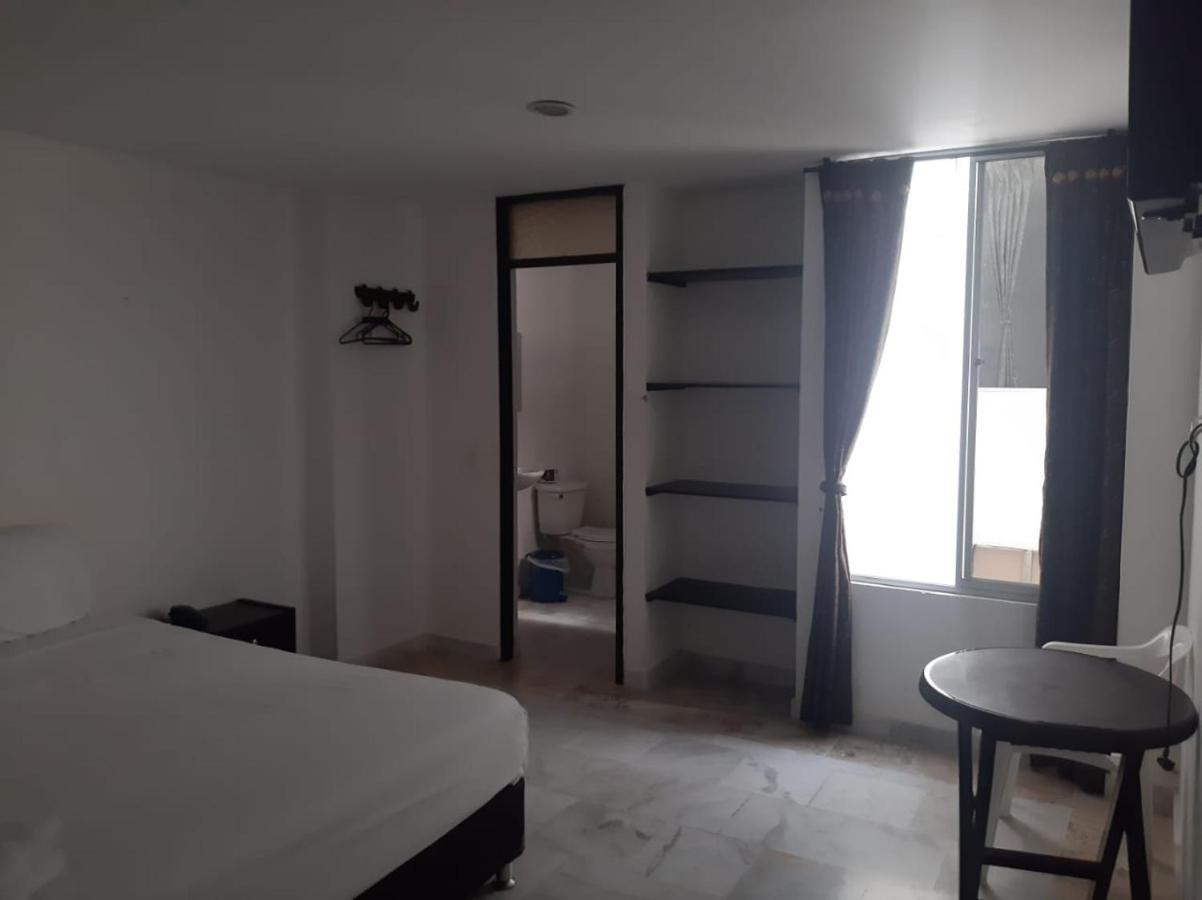 Blue Star Hotel 梅尔加 外观 照片